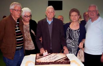 Nonno Peppino con i quattro figli viventi