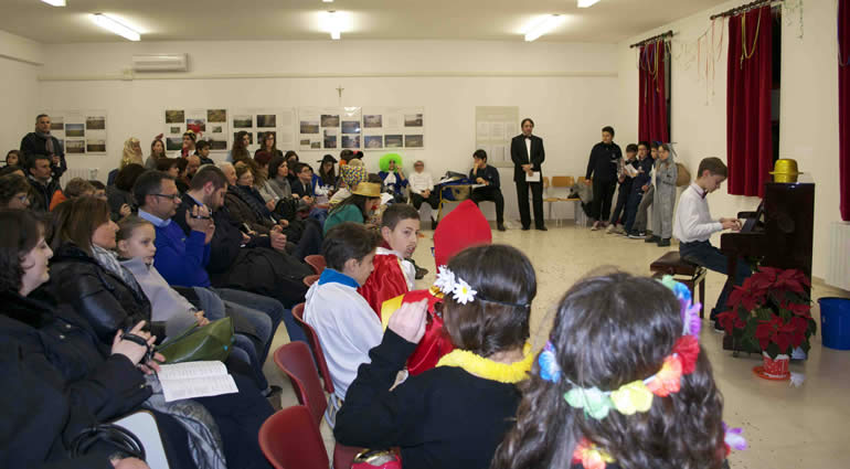 Alla Scuola Gallo si suona in maschera