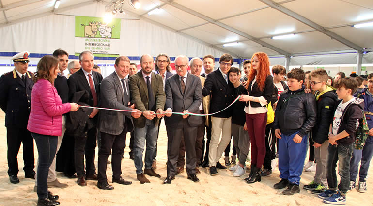 Inaugurata la nona edizione della ‘Mostra Bovina del Centro Sud’