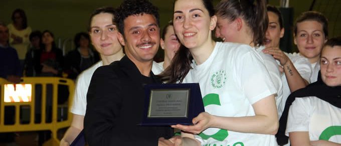 Immagine 2: Festa del volley per la promozione in Serie C