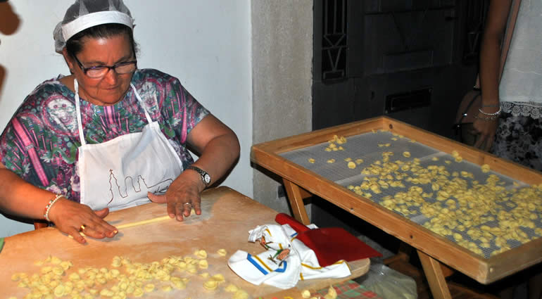 ‘Orecchiette nelle Gnostre’: la gastronomia regina dell’estate nocese