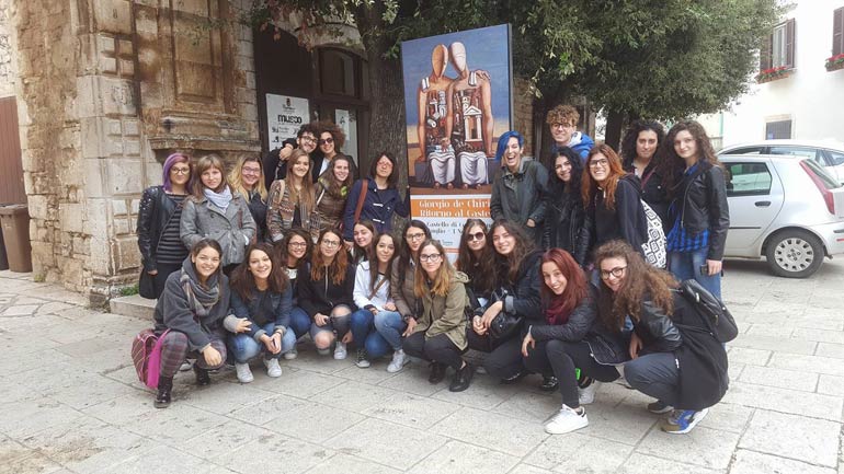 Studenti a lezione di “bello”