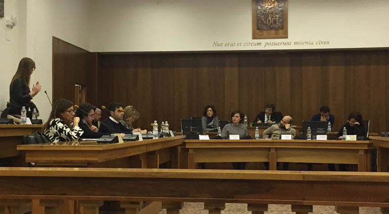 Opposizione in attesa di risposte