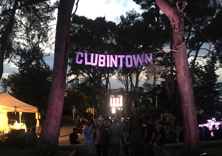 Clubintown a Noci