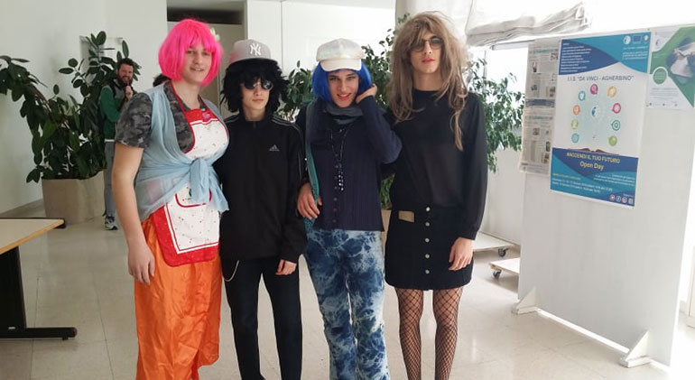 Carnevale tra i corridoi del “Da Vinci”