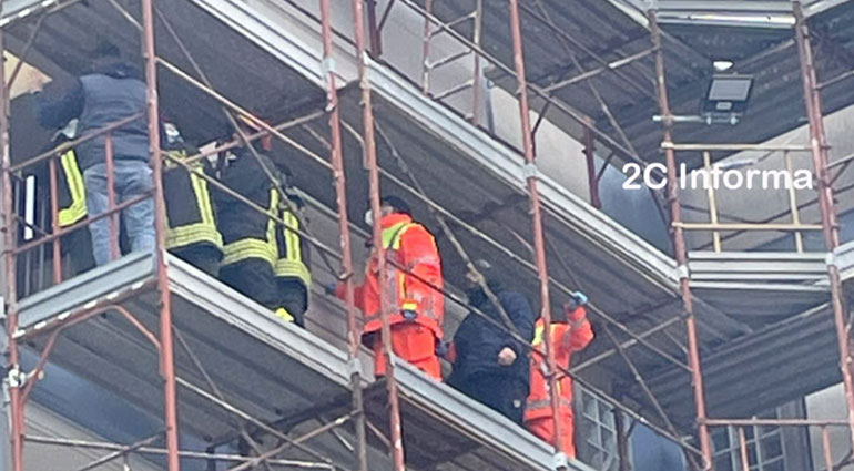 Incidente sul lavoro, operaio cade e finisce in Ospedale