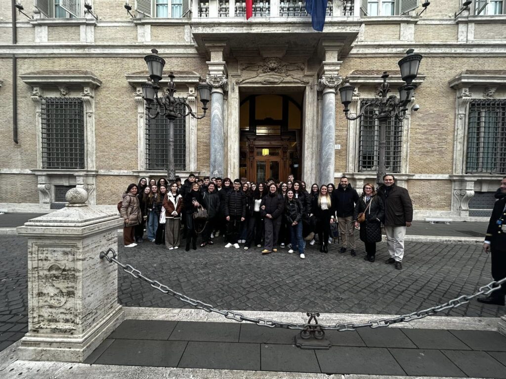 Gli studenti dell’Istituto “Da Vinci-Agherbino” in visita al Senato